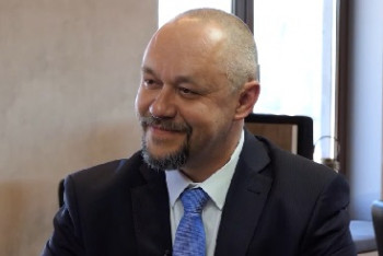 Peníze na obranu jsou jen nákladem na dluh, tvrdí Matějka Peníze na obranu jsou jen nákladem na dluh, tvrdí Matějka